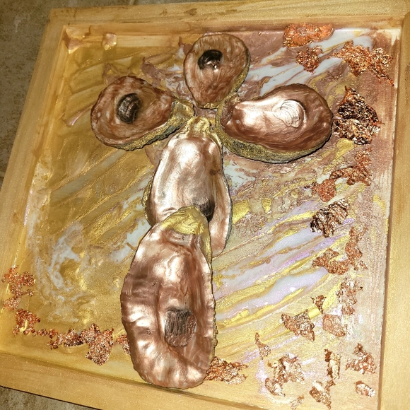 Rose gold oyster Angel or cross on wood